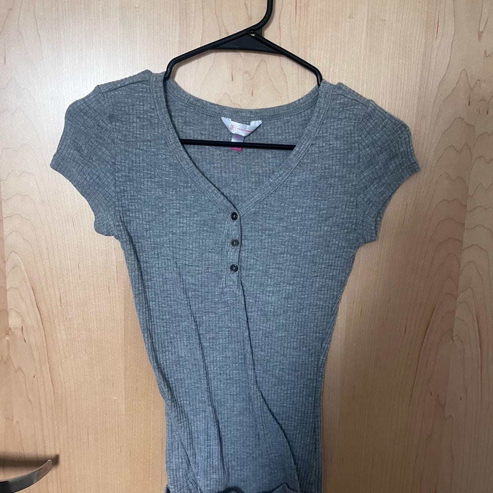 Gray V-Neck Buttoned Women's Top